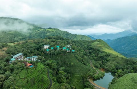 Natural landscape, Bird's eye view, Garden view, Landmark view, Mountain view, Area and facilities