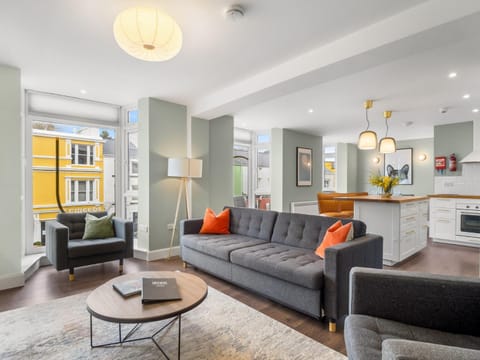 Communal lounge/ TV room, Living room