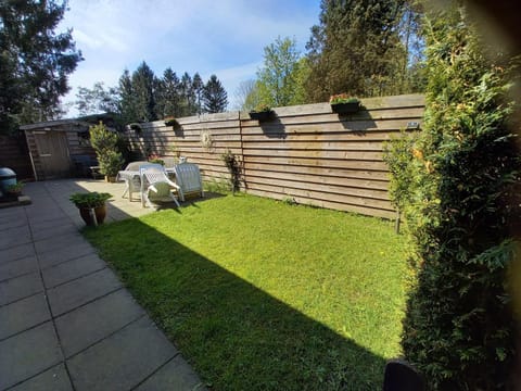 Garden, Garden, Balcony/Terrace