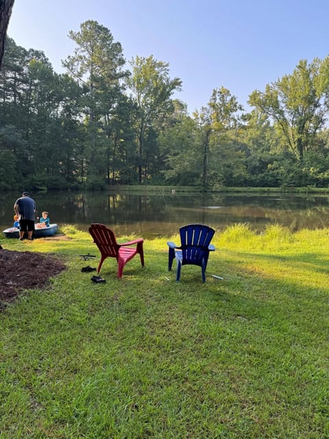 5BR Estate on 7 Acres with Private Pond House in North Augusta