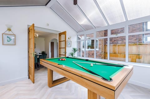 Billiard, Billiard, Game Room, Game Room