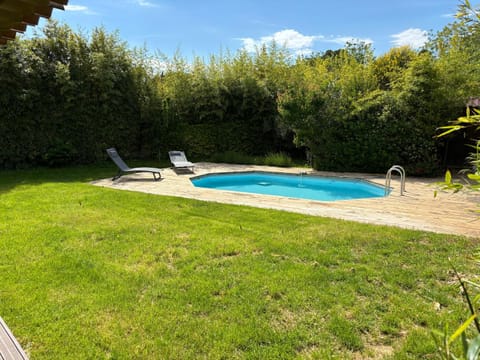 Villa de vacances nichée dans la Garrigues, à 10 minutes d'Avignon Villa in Villeneuve-lès-Avignon