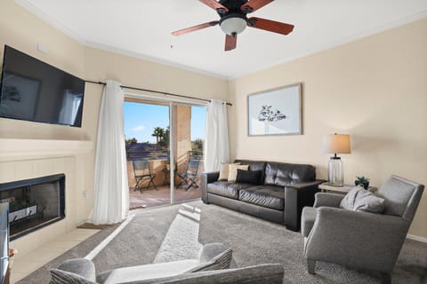 Red Rox Resort-Style Pool & Hot Tub Apartment in Tempe