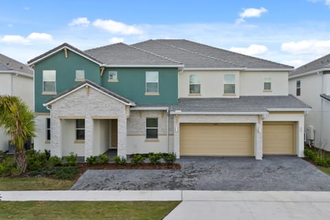 Brand New Masterpiece 15 En-Suites SON105 House in Kissimmee