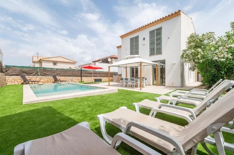 Ferienhaus mit Privatpool für 8 Personen ca 176 qm in Portocolom, Mallorca Südostküste von Mallorca House in Portocolom