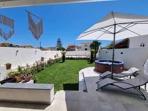 Garden, View (from property/room), Garden view, sunbed