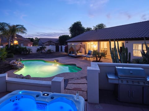 Arabian Nights - Private Pool - Mins to Kierland House in Phoenix