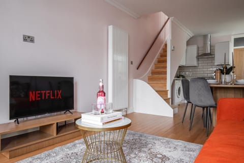 Cute, Stylish House w/ fast wifi Apartment in London Borough of Croydon