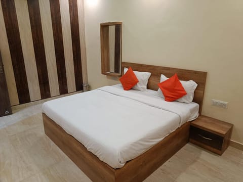Hotel Paris Inn Bed and Breakfast in Jaipur