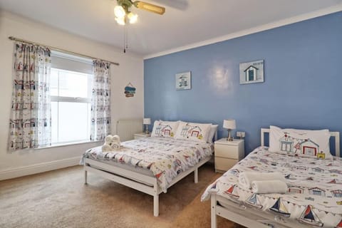 Walton Beach Holiday Lets Apartment in Tendring District