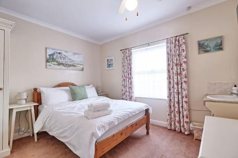 Walton Beach Holiday Lets Apartment in Tendring District