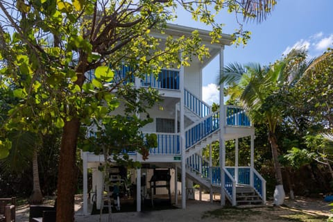 Tulixx Cayman Villa Chalet in Cayman Islands