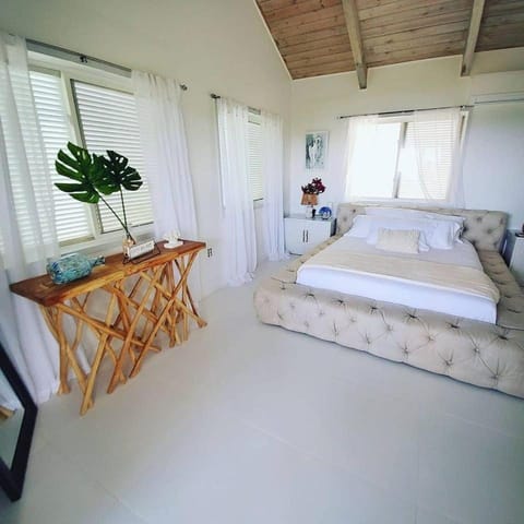 Tulixx Cayman Villa Chalet in Cayman Islands