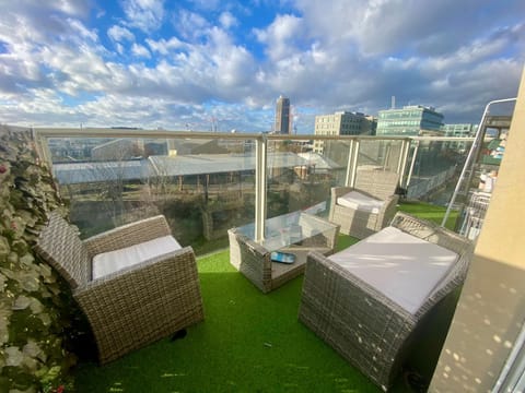 Patio, Day, View (from property/room), Balcony/Terrace