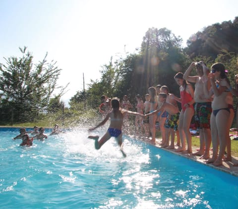 Day, Swimming pool, group of guests