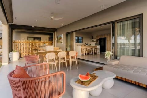 Balcony/Terrace, Balcony/Terrace, Lounge or bar, Seating area, Dining area