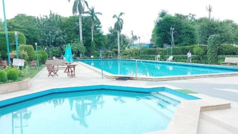 GOA COUNTRY CLUB Hotel in Gurugram