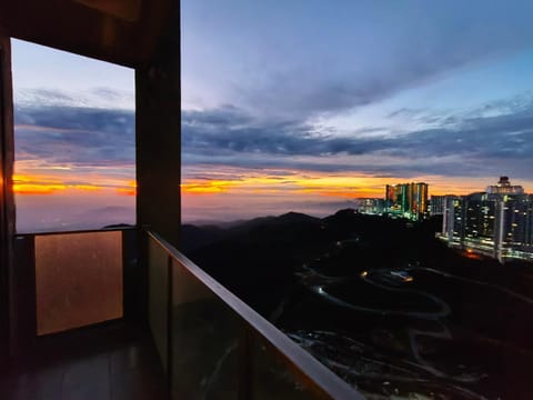 Natural landscape, Mountain view, Sunrise