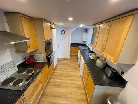 Kitchen or kitchenette, dishwasher, minibar, pet friendly, stove