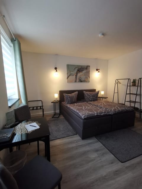 Airbnb, moderne, ruhige und helle Doppelzimmer, nähe Magdeburg, A14 & A2 Bed and Breakfast in Magdeburg