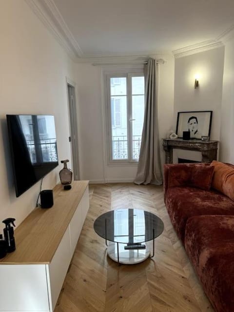 Appartement moderne et cosy Condo in Levallois-Perret