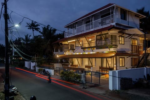 Property building, Night, Garden, View (from property/room), Balcony/Terrace, Garden view