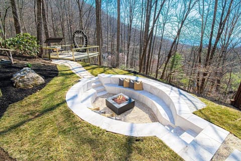 7k sq ft Mountain Estate -The Most Epic Experience House in Swannanoa