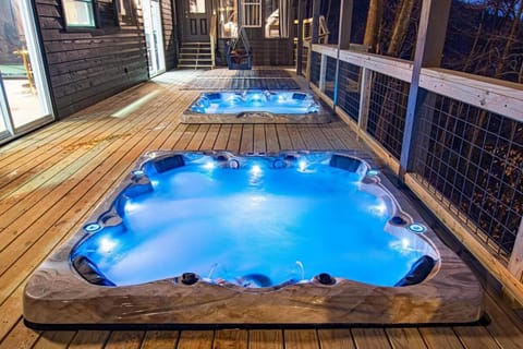 7k sq ft Mountain Estate -The Most Epic Experience House in Swannanoa