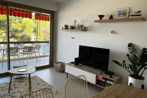 Apartment with terrace in Le Cannet Colline Apartment in Mougins