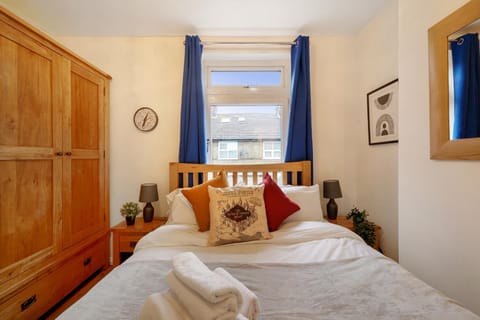 Harry Potter Experience - 3 Bed House In Watford House in Watford