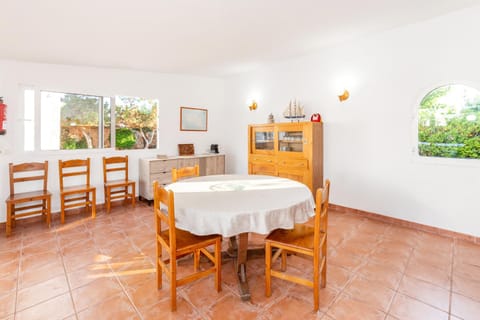 Chalet Es Llossar House in Cala en Blanes