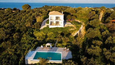 Property building, Bird's eye view, Sea view, Swimming pool