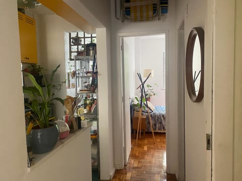 Quarto simpático em Botafogo próx ao metrô Vacation rental in Santa Teresa