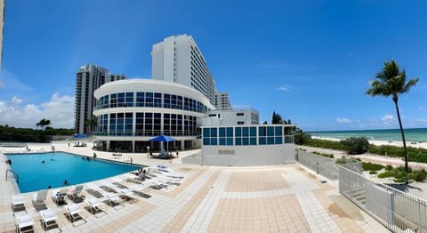 Beach, Beach, Sea view, Swimming pool