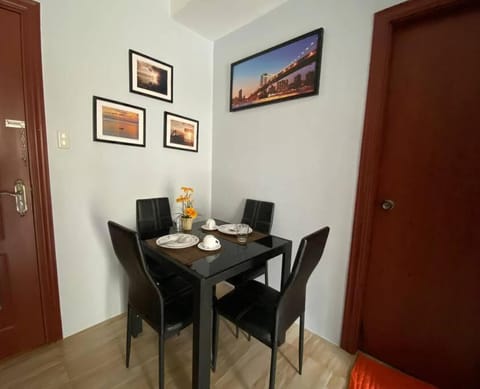 Dining area, air conditioner