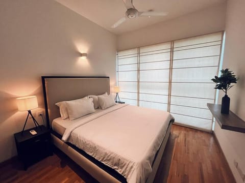 Apartment in Colombo: Cozy Two Bedroom Apartment Condominio in Colombo