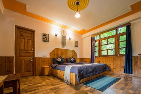 Hippie Panda Hostel Hostel in Manali