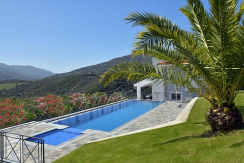 Day, Natural landscape, Garden, Mountain view, Pool view, Swimming pool