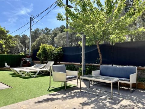 Shower, Patio, Garden, Garden view, sunbed