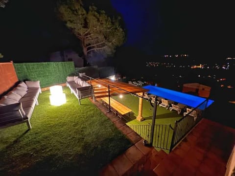 Patio, Night, Natural landscape, Garden, View (from property/room), Balcony/Terrace, Seating area, Dining area, Swimming pool