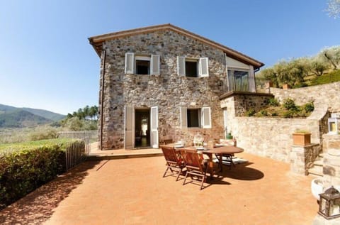 Ferienhaus mit Privatpool für 7 Personen ca 200 qm in Capannori, Toskana Provinz Lucca House in Capannori