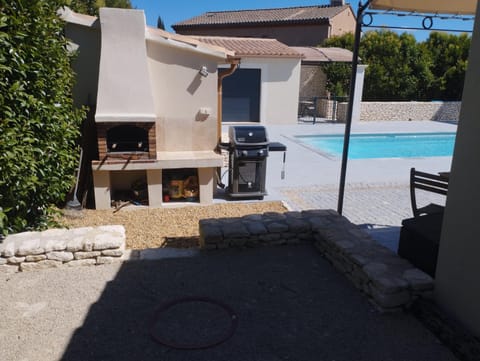 Gîte chez l'habitant indépendant "La villa des ocres" House in Apt