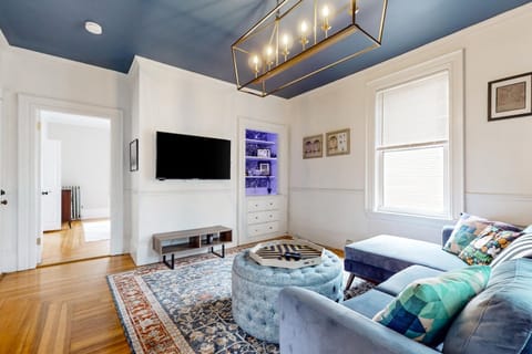 Witchy Modern Condo in Marblehead