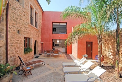 Ferienhaus mit Privatpool für 6 Personen ca 240 qm in Alcdia, Mallorca Nordküste von Mallorca House in Alcúdia