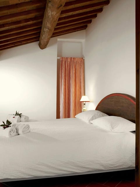 Romantisches Apartment für Paare mit Terrasse und Blick auf den Garten Apartment in Castellina in Chianti