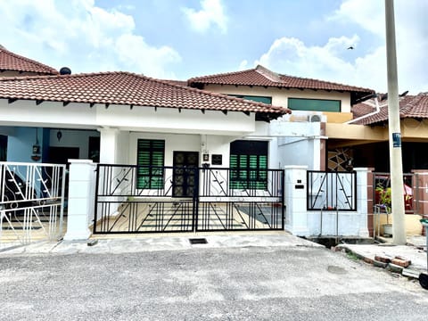 The Amore Homestay Klebang, Melaka House in Malacca