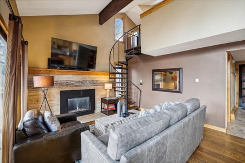 Four O'Clock Lodge Apartment in Breckenridge