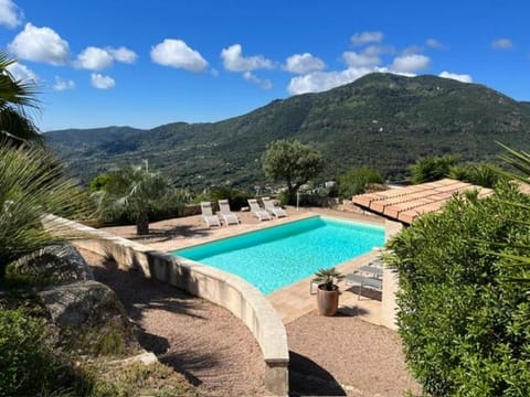 Studio 1 avec piscine & vue sur la baie d'Ajaccio Apartment in Ajaccio