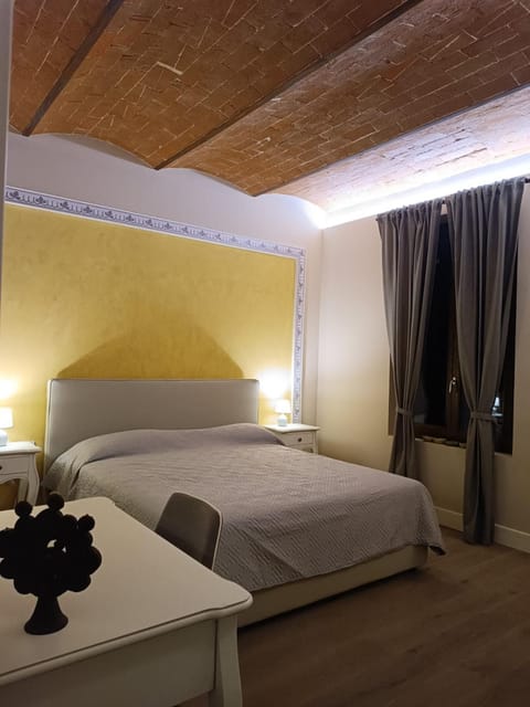 Ultroneo, Locanda di collina Bed and Breakfast in Vinci