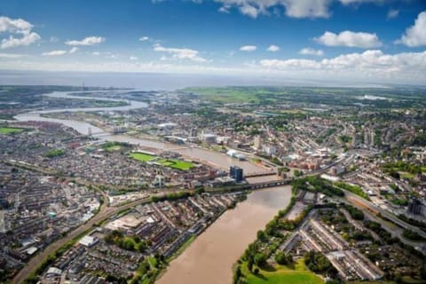 Nearby landmark, Bird's eye view, City view